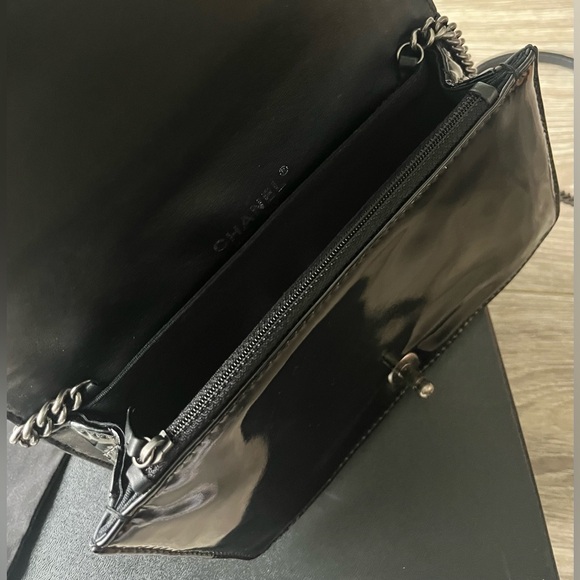 Chanel Reverso Boy bag - Picture 8 of 10